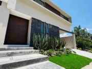 Bellísima casa en venta en Lomas del Molino II
