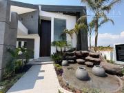 BELLÍSIMA RESIDENCIA UBICADA EN SECCIÓN NUEVA. CON 4...