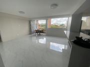 Alquilo bello apartamento de 96m2 en Los Palos Grandes