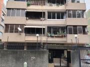 Vendo apartamento remodelado con 96m2 en Colinas de... Vendo apartamento remodelado con 96m2 en Colinas de...
