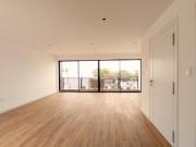 Bello Triplex con Terraza en Vista Alegre! 189 m² de Estreno