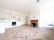 Bells House, South Street, Farnham, Surrey, GU9