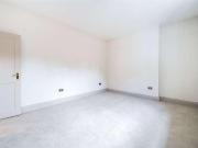 Bells House, South Street, Farnham, Surrey, GU9