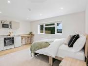 Belmont Road, Wallington SM6 Studio to rent £1,450 pcm...