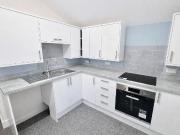 Belmore Road, Eastbourne BN22, 2 bed flat to rent, £950...