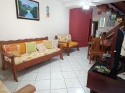 Belo Sobrado a Apenas 80m da Praia da Enseada!