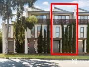 BENDIGOS ULTIMATE ADDRESS FULLY FURNISHED AVAILABLE...