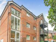 Benedict Court, High Wycombe, 3 Bedroom Flat