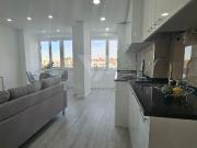 Benfica. Apartamento T3 totalmente remodelado. Cozinha...