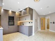 Bensham Lane, Croydon, 2 Bedroom House