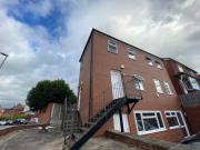 Bentley Parade, Meanwood, Leeds LS6, 2 bed flat to rent,...