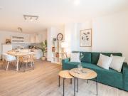 Benville Dresden | Top location Modern Family