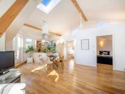 Bergblick & Lifestyle Modernes Wohnen im Dachgeschoß in...