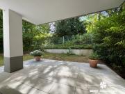 BERK Immobilien EG Wohnung mit eigenem Garten im...