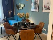Berlin Apartment @ East side Gallery, Berlin Amsterdam...