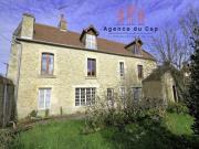 BERNIERES SUR MER Maison en pierre de 165m²
