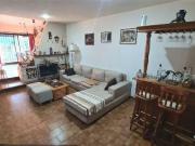 Besares 584 â¼ Chalet 5 ambientes. acepta Permutas