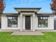 Bespoke Courtyard Home