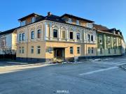 Bestandfreies Zinshaus mit Grünfläche und Parkmöglichkeiten