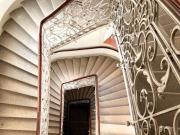 BESTLAGE HIETZINGS: HISTORISCHES STADTHAUS MIT... BESTLAGE HIETZINGS: HISTORISCHES STADTHAUS MIT...