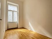 Stilvolle 3 Zimmer Altbauwohnung mit Lift in begehrter...