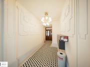 Betongold: Unbefristet vermietete Altbauwohnung zur...