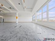Betriebsobjekt mit 2.800m² Hallen, 280m² Büro und...
