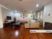 Beverly Garden, Siburan