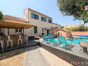 Béziers, dans impasse, belle maison familiale avec... Béziers, dans impasse, belle maison familiale avec...