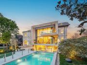BEZUGSFERTIGE LUXUSVILLA NAHE WIEN – VOLLMÖBLIERTES...