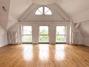 BEZUGSFREI: 3 Zimmer Dachgeschosswohnung mit Terrasse,...