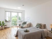 Bezugsfrei! Hochwertig renovierte 1 Zimmer Wohnung mit...