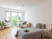 Bezugsfrei! Hochwertig renovierte 1 Zimmer Wohnung mit...