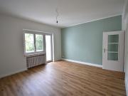 Bezugsfrei in OBK! Großzügige 2 Zimmer Wohnung mit Balkon