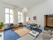 Bezugsfreie 2 Zimmer Altbauwohnung im ruhigen Gartenhaus