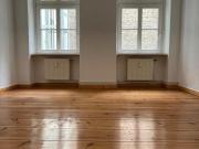 Bezugsfreie 2 Zimmer Altbauwohnung in Berlin Mitte