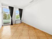 Bezugsfreie 3/4 Zi. Wohnung mit 2 Balkonen mit Aussicht...