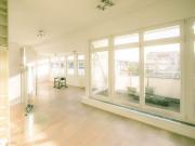 Bezugsfreie Dachgeschoss Whg mit Terrasse EBK Kamin u....