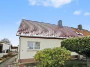 Bezugsfreie Doppelhaushälfte mit Einliegerwohnung in...