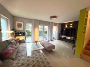 Bezugsfreie moderne DHH mit EBK und Sauna