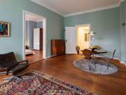 Bezugsfreie sonnige, top sanierte 3 Zi Altbauwhg mit...