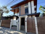 BF Homes 5 Bedroom Modern House and Lot with pool...