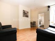 Biddlestone Road, Heaton NE6, 2 bed flat to rent, £1,220...