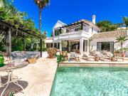 Bienvenido a esta exquisita villa de estilo...