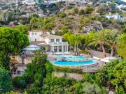 Bienvenido a esta villa única e impresionante situada...