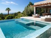 Bienvenido a Villa Alba de Moraira, una joya...