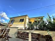 BIFAMILIARE in VENDITA a MASSA Massa di 5 vani