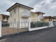 BIFAMILIARE in VENDITA a PIETRASANTA MARINA DI...
