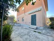 Bifamiliare in vendita a Rosignano Marittimo