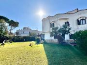 Bifamiliare in vendita a Terracina, Via Terracina 200m²...